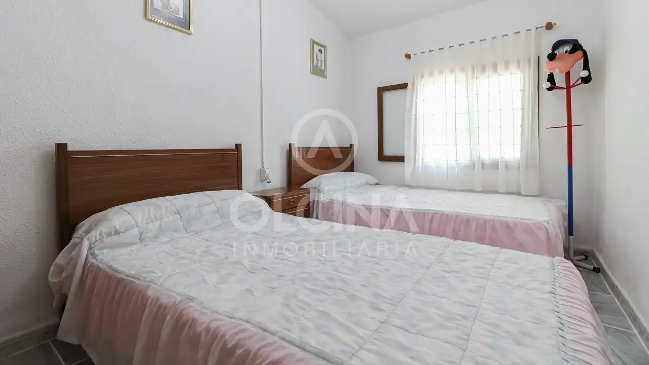 Habitación de Finca rústica en venta en Onil con Aire acondicionado y Terraza