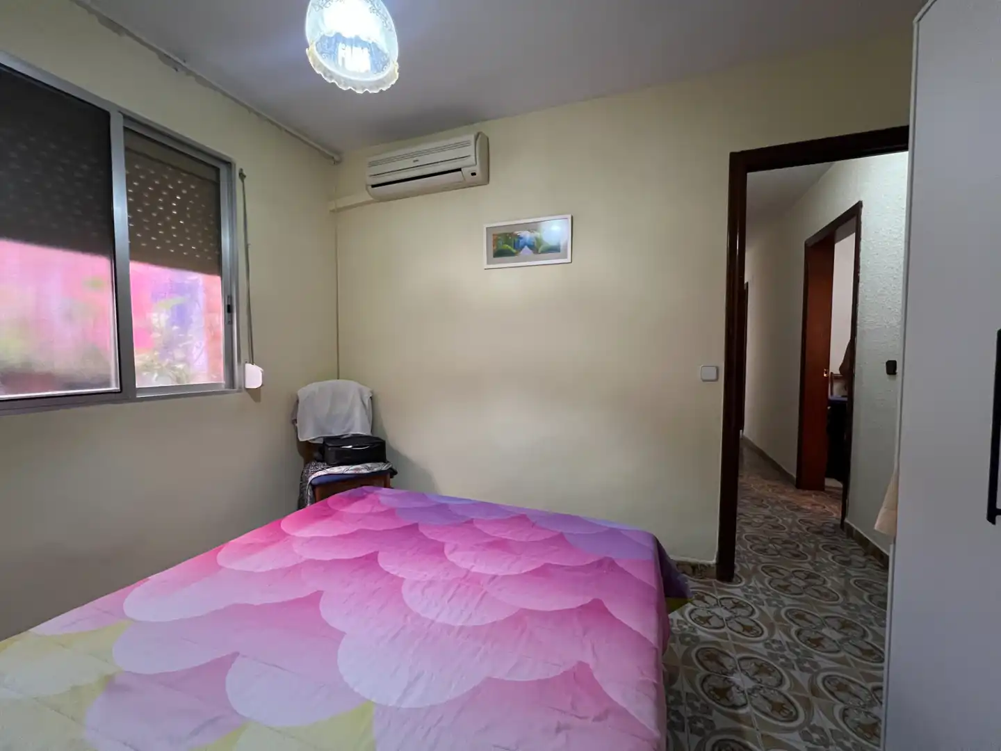 Schlafzimmer von Erdgeschoss zum Verkauf in Tarragona mit Klimaanlage, Privatgarten und Terrasse