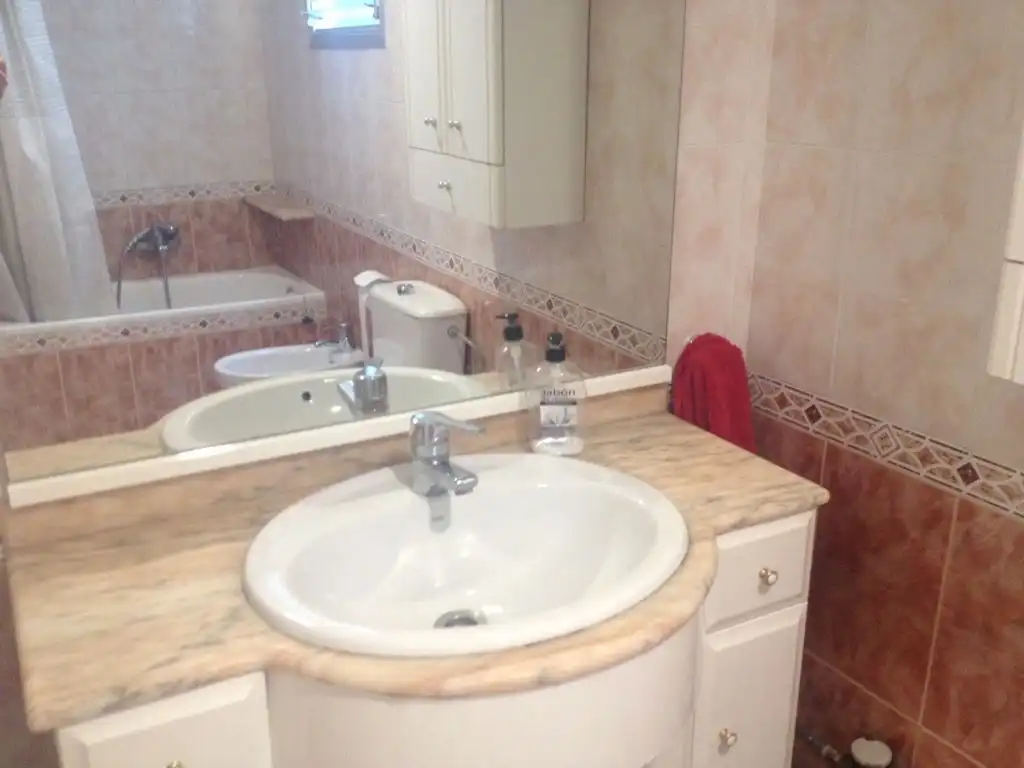 Baño de Piso de alquiler en Castellón de la Plana / Castelló de la Plana con Parquet, Terraza y Trastero