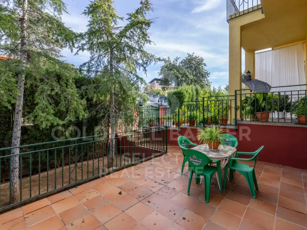 Terrassa de Casa o xalet en venda en Castellar del Vallès