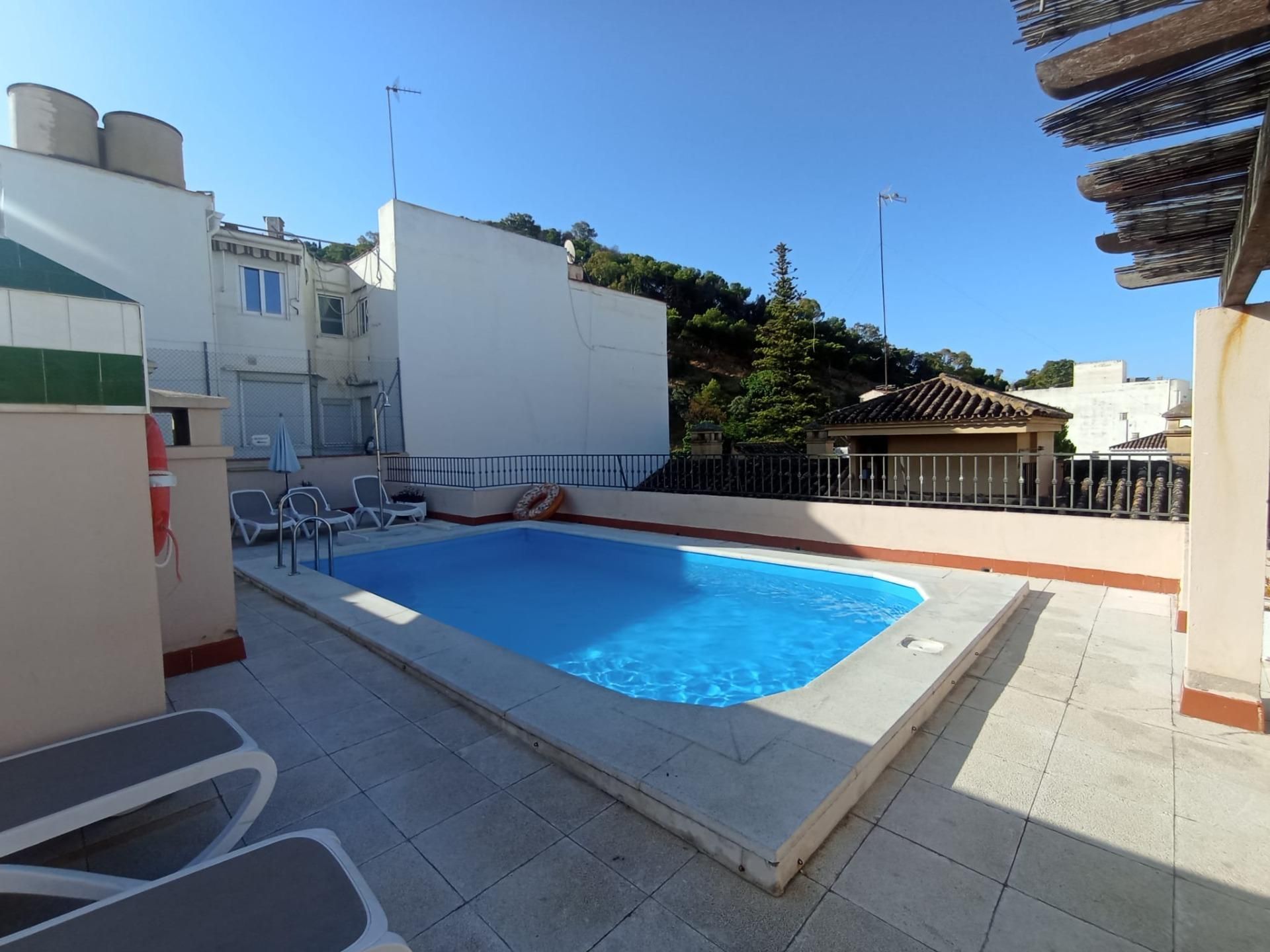 Piscina de Pis en venda en Málaga Capital amb Piscina comunitària