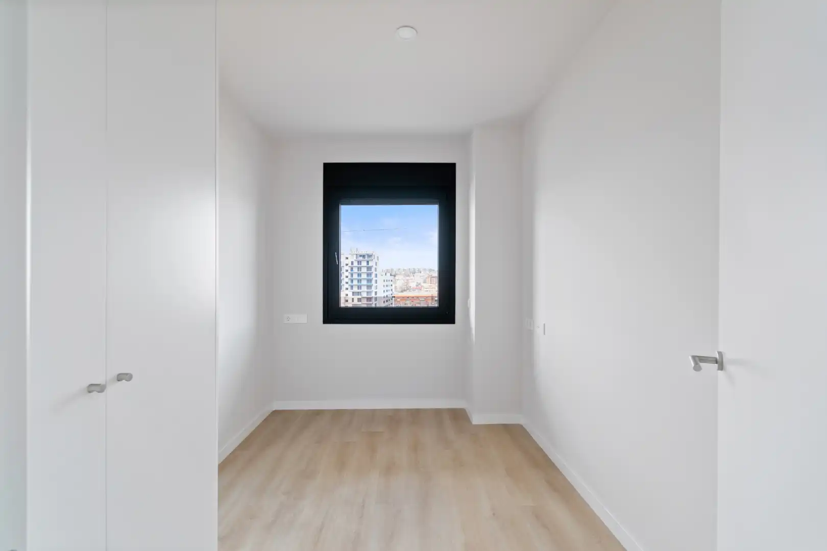 Habitación de Piso de alquiler en Badalona con Aire acondicionado, Terraza y Trastero