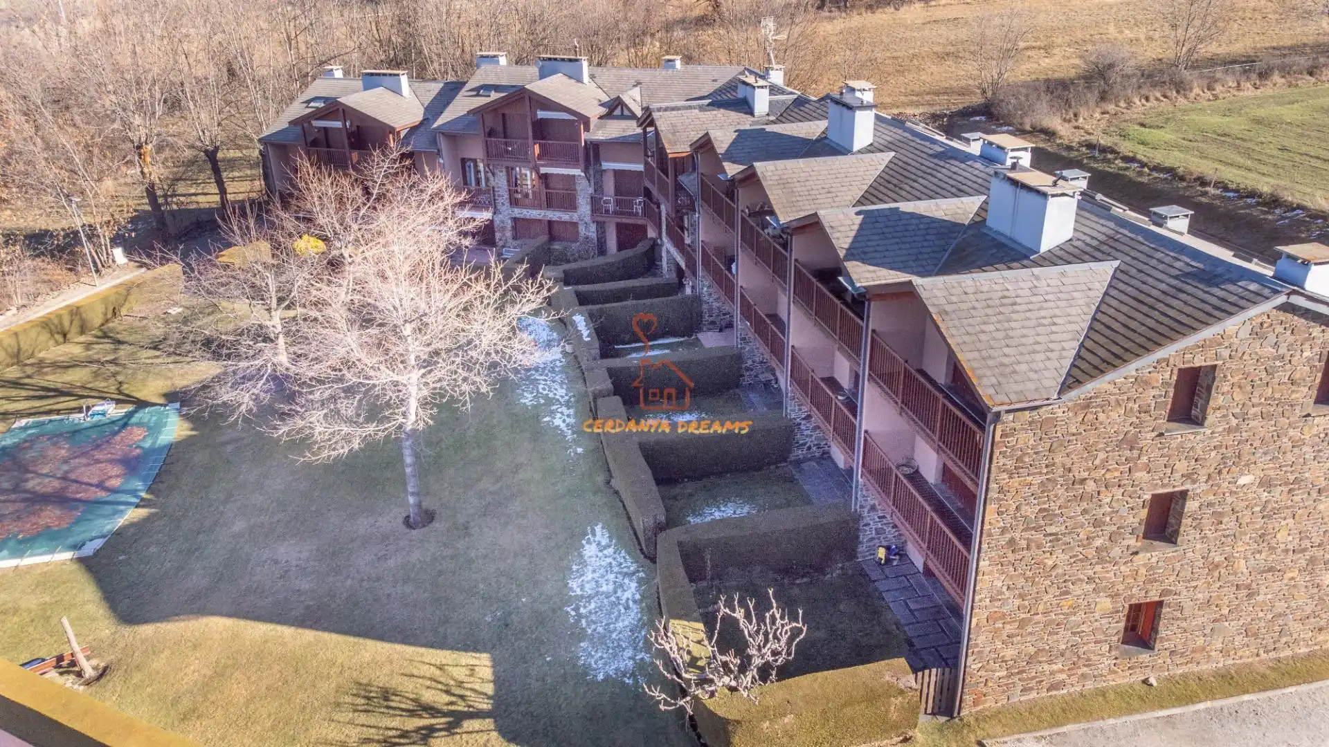 Vista exterior de Apartamento de alquiler en Sainte - Léocadie con Calefacción, Jardín privado y Parquet