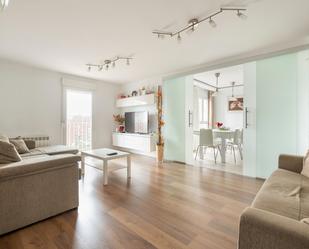 Living room of Flat for sale in  Madrid Capital  with Air Conditioner, Heating and Storage room