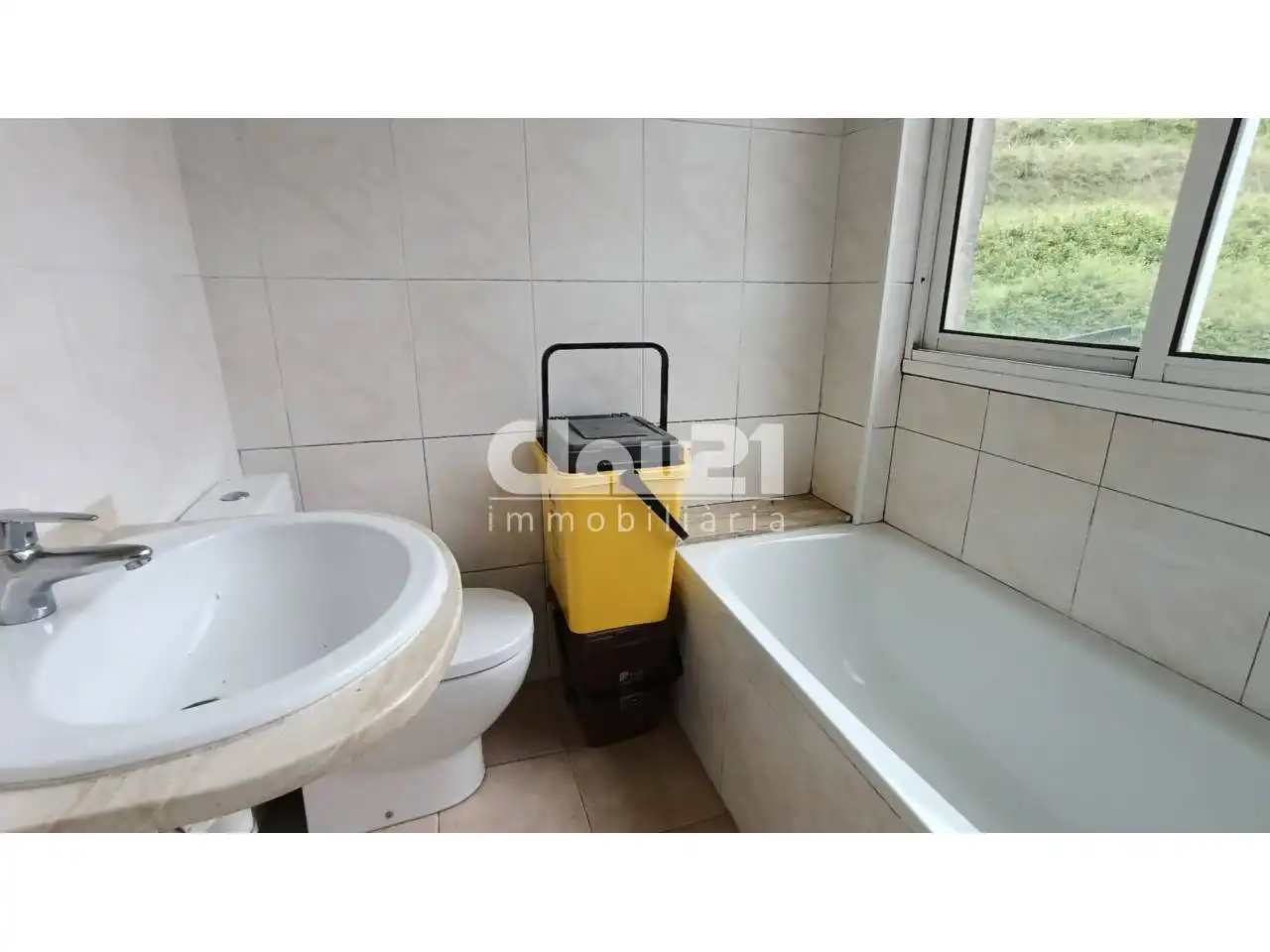 Baño de Piso en venta en Vilada con Terraza