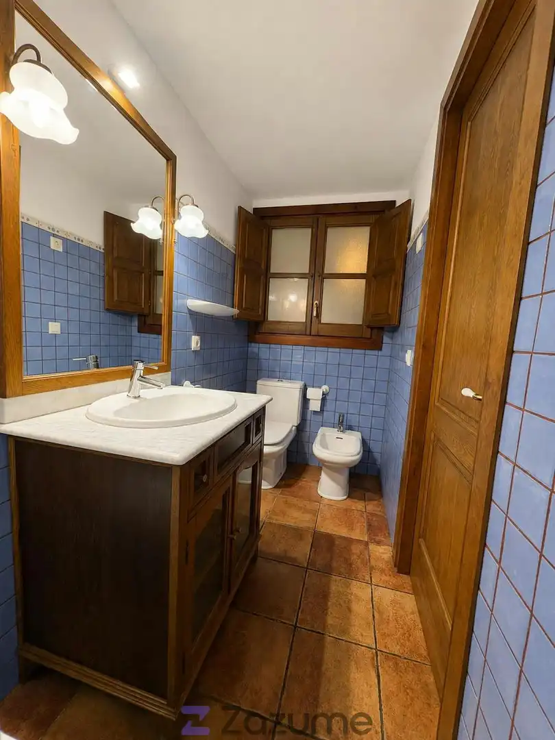Bathroom of Flat for rent in Sant Llorenç de la Muga  with Heating, Terrace and Furnished
