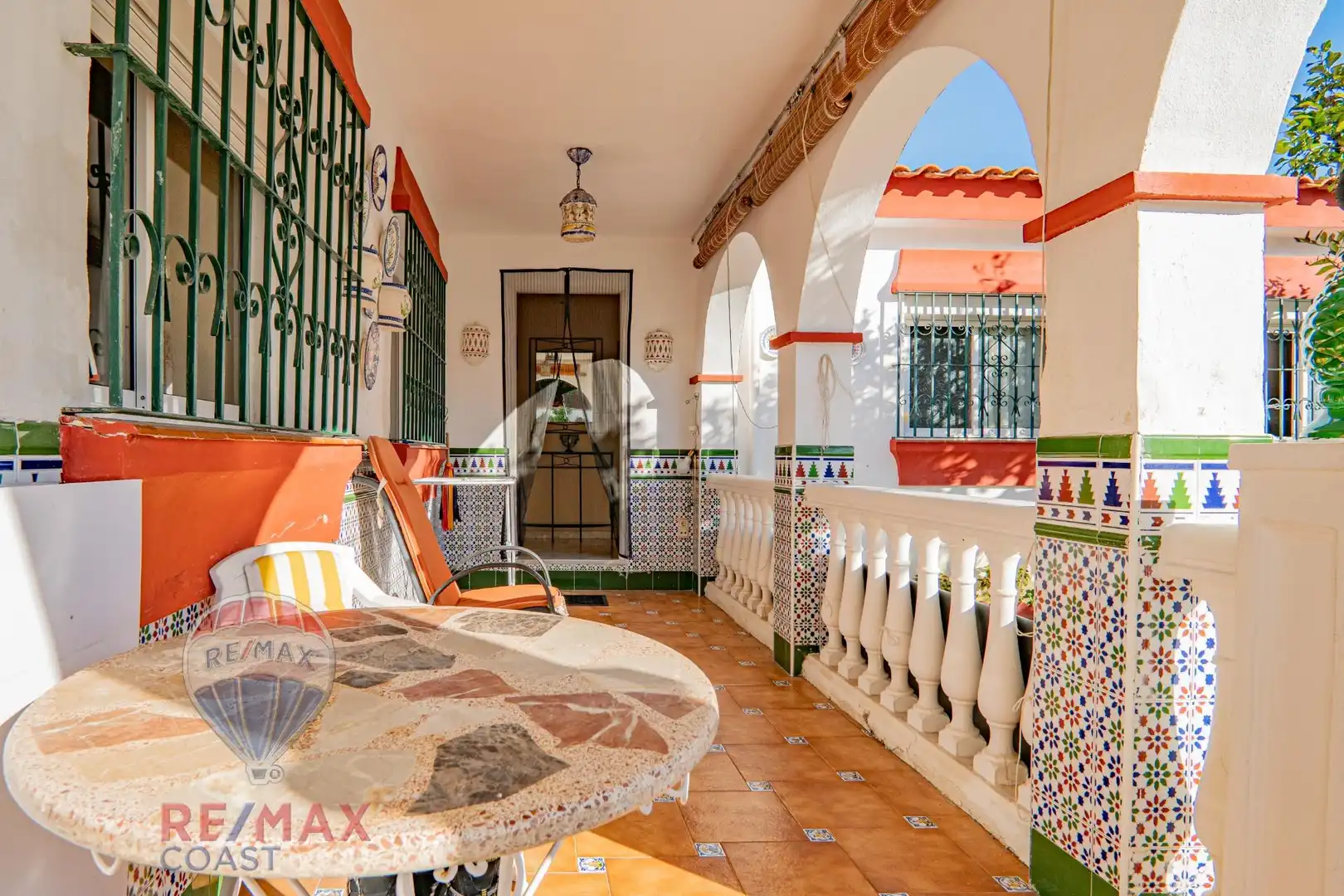Vista exterior de Casa o chalet en venta en Rincón de la Victoria con Jardín privado, Terraza y Piscina