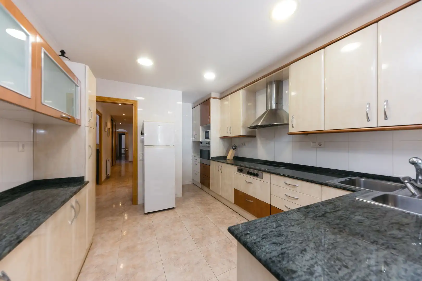 Kitchen of Buildings for sale in L'Ampolla