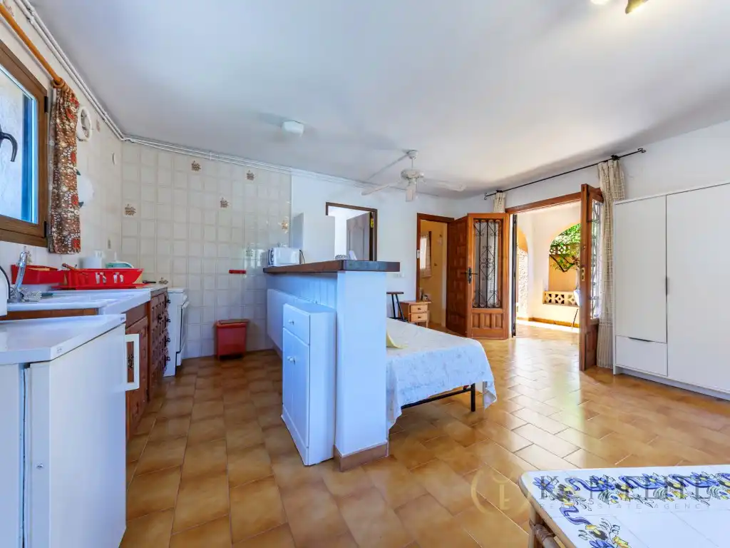 Cuina de Casa o xalet en venda en Benissa amb Calefacció, Jardí privat i Piscina