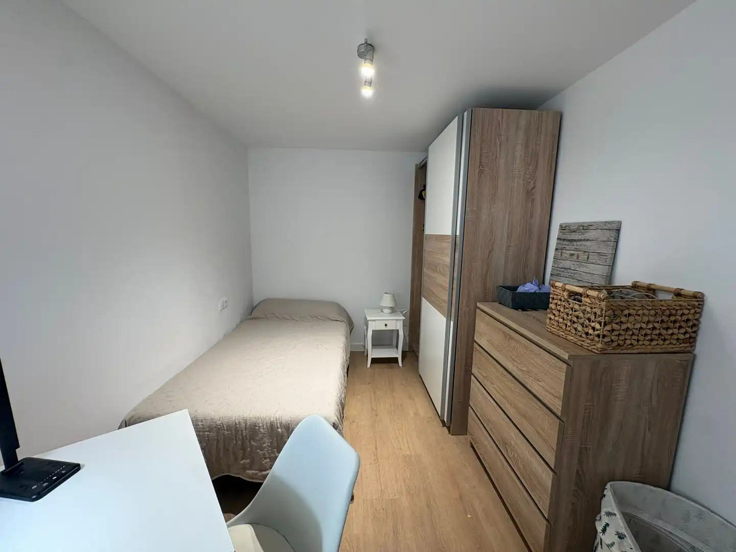 Habitación de Piso de alquiler en San Vicente del Raspeig / Sant Vicent del Raspeig con Aire acondicionado, Calefacción y Amueblado