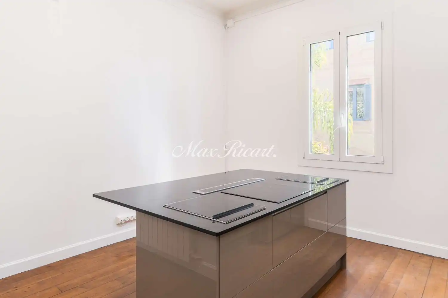 Flat for rent in Barcelona  with Air Conditioner, Heating and Swimming Pool