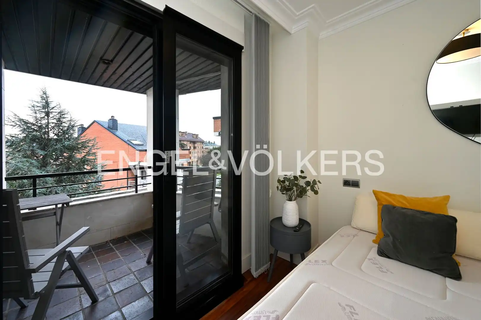 Terraza de Piso en venta en Valdenoja