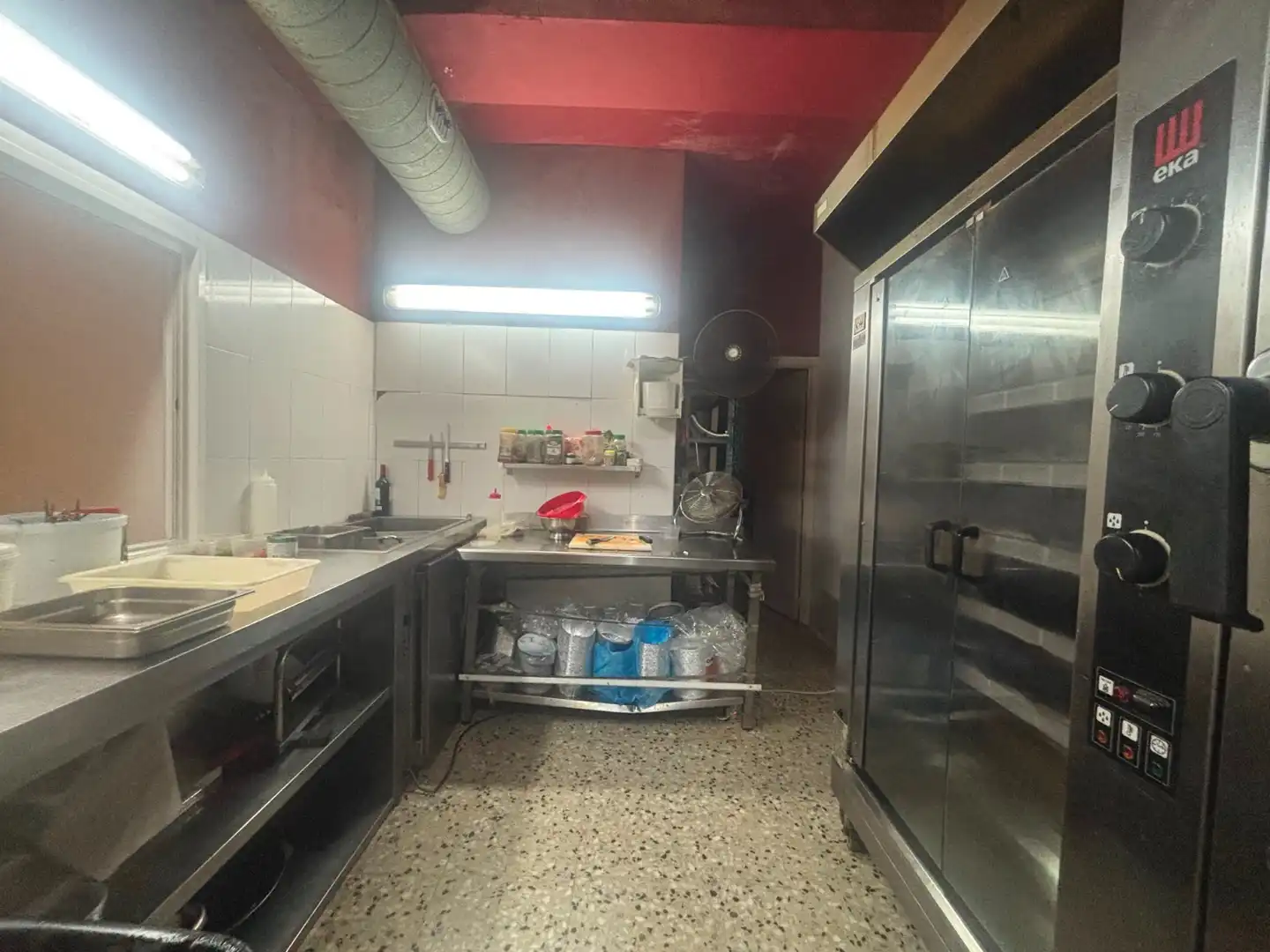 Local comercial en traspàs a Nou Barris, imagen 2
