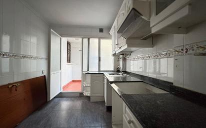 Kitchen of Flat for sale in Gijón   with Heating