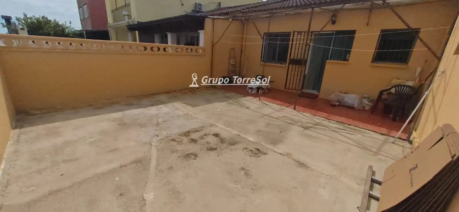 Casa adosada en venda a Verge de Montserrat, Albinyana