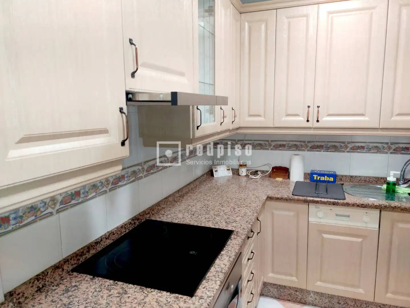Flat for rent in Arcángel San Miguel, Barrio León