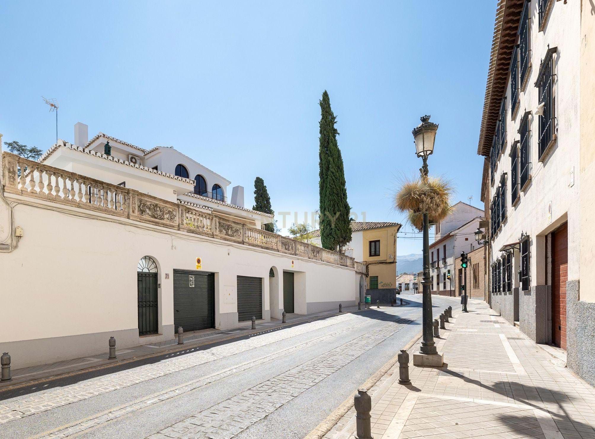 Vista exterior de Casa o xalet en venda en  Granada Capital