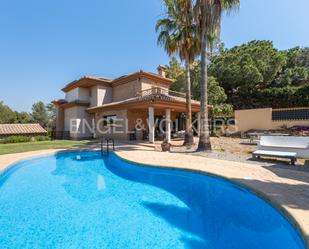 Vista exterior de Casa o xalet de lloguer en Puçol amb Aire condicionat, Calefacció i Jardí privat