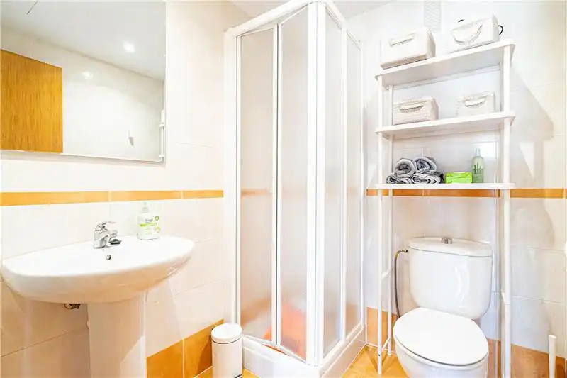 Baño de Piso de alquiler en  Palma de Mallorca con Aire acondicionado, Calefacción y Terraza