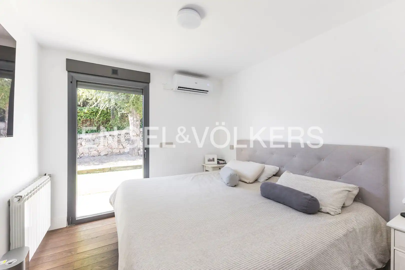Habitación de Casa o chalet en venta en Paracuellos de Jarama con Aire acondicionado, Calefacción y Jardín privado