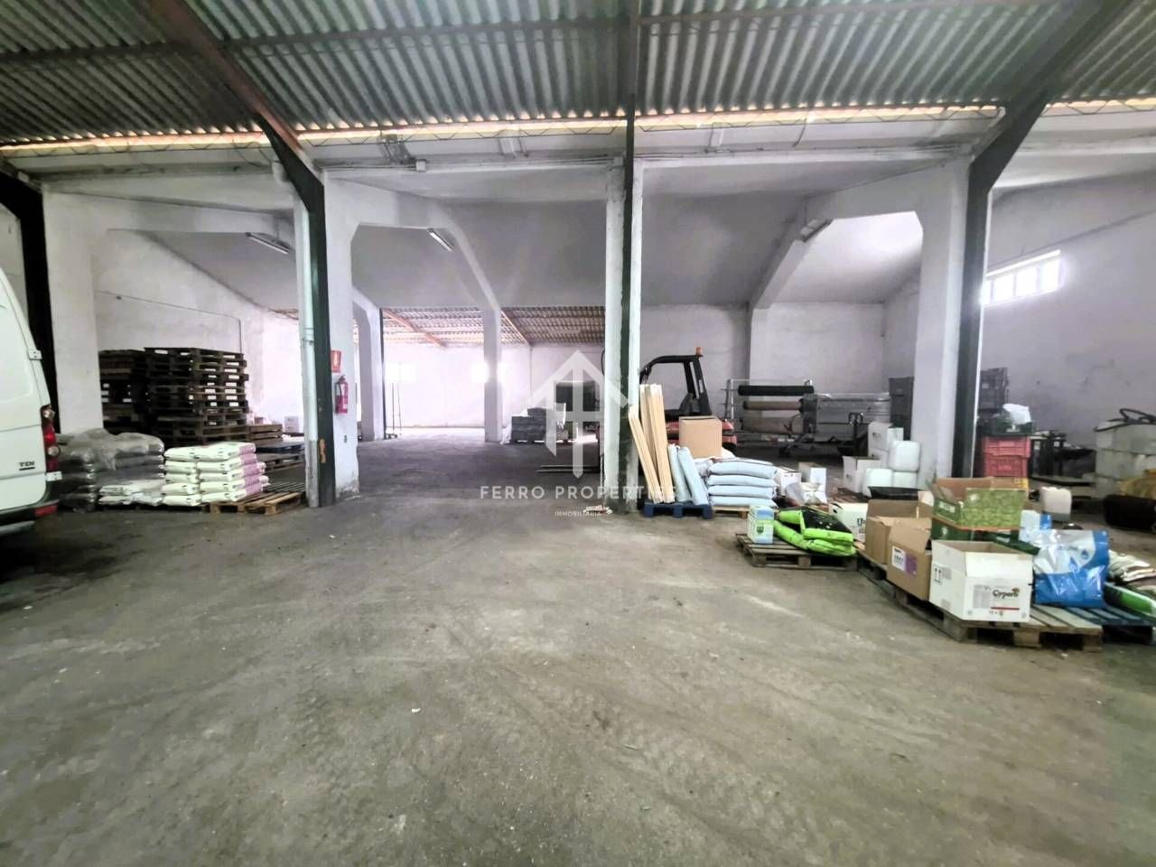 Industrial buildings for sale in Moraleda de Zafayona