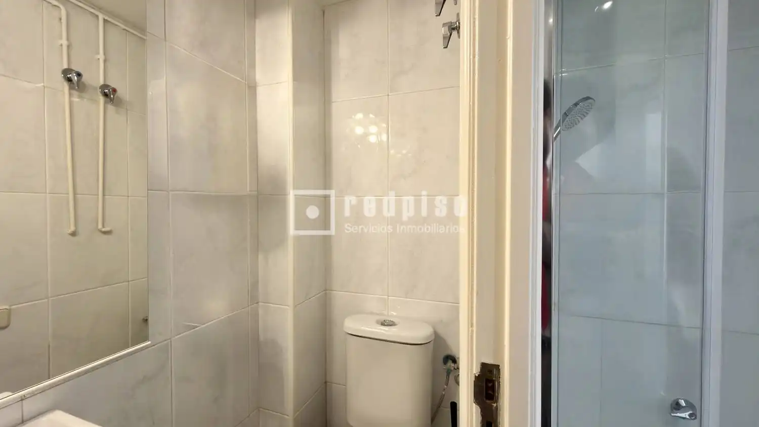Bany de Oficina en venda en Barcelona amb Aire condicionat