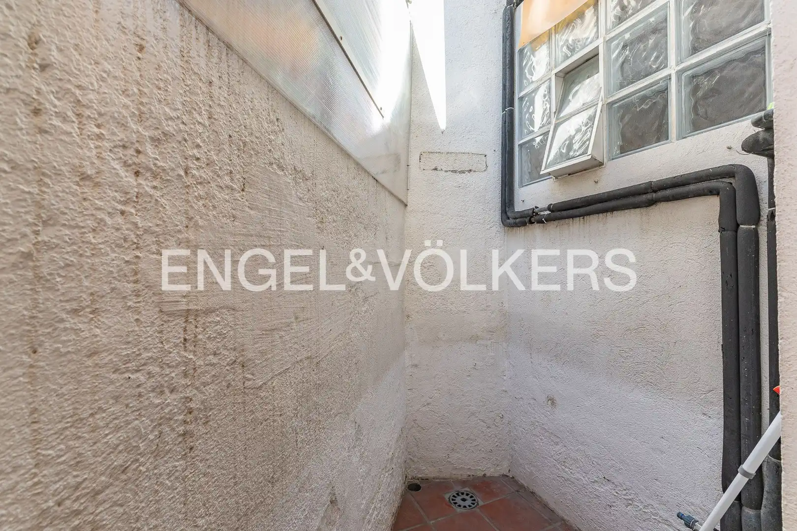 Balcony of Apartments for sale in Sabadell  with Air Conditioner and Heating