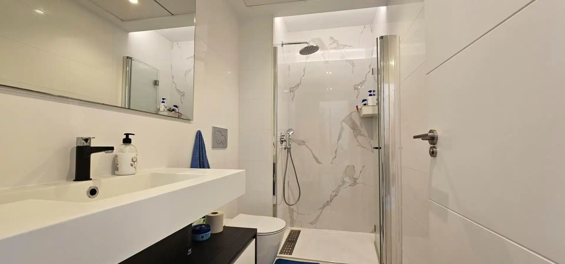 Baño de Apartamento en venta en Guardamar del Segura con Aire acondicionado, Terraza y Trastero