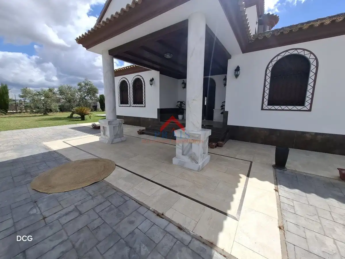 Terraza de Casa o chalet de alquiler en Utrera con Calefacción, Piscina y Amueblado