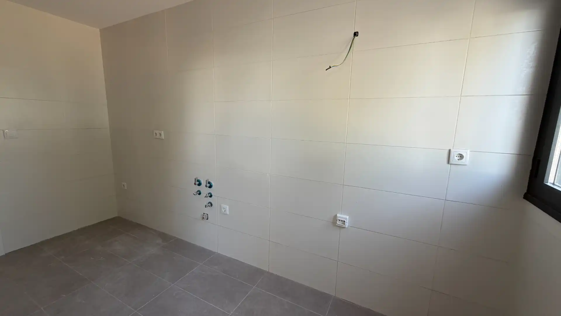 Bany de Pis en venda en Úbeda amb Aire condicionat, Calefacció i Balcó