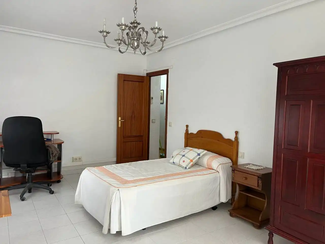 Bedroom of Flat for rent in Toledo  with Air Conditioner, Heating and Parquet flooring