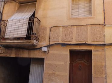 House with balcony for sale in Riudoms
