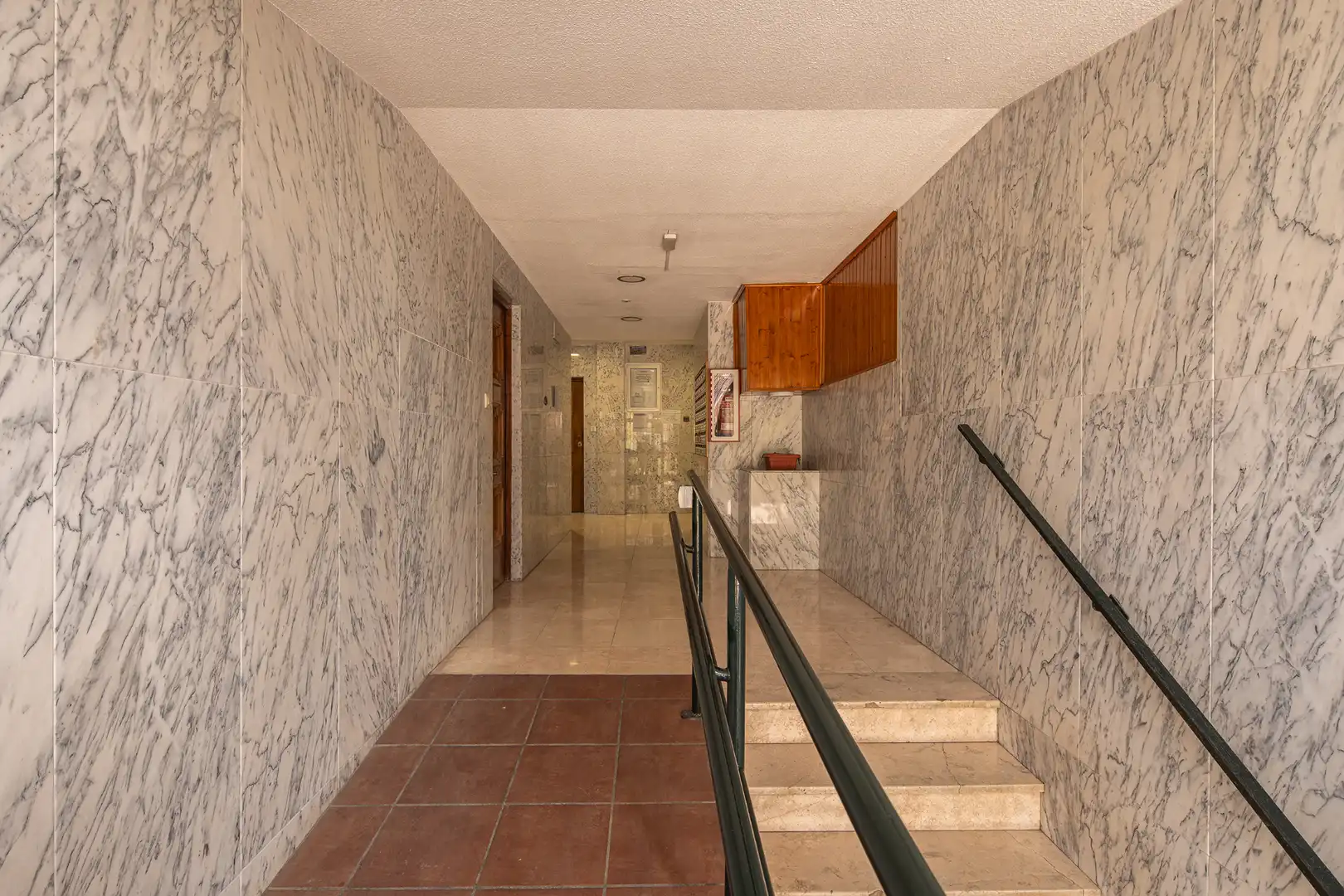 Flat for sale in Granada  with Air Conditioner, Parquet flooring and Terrace