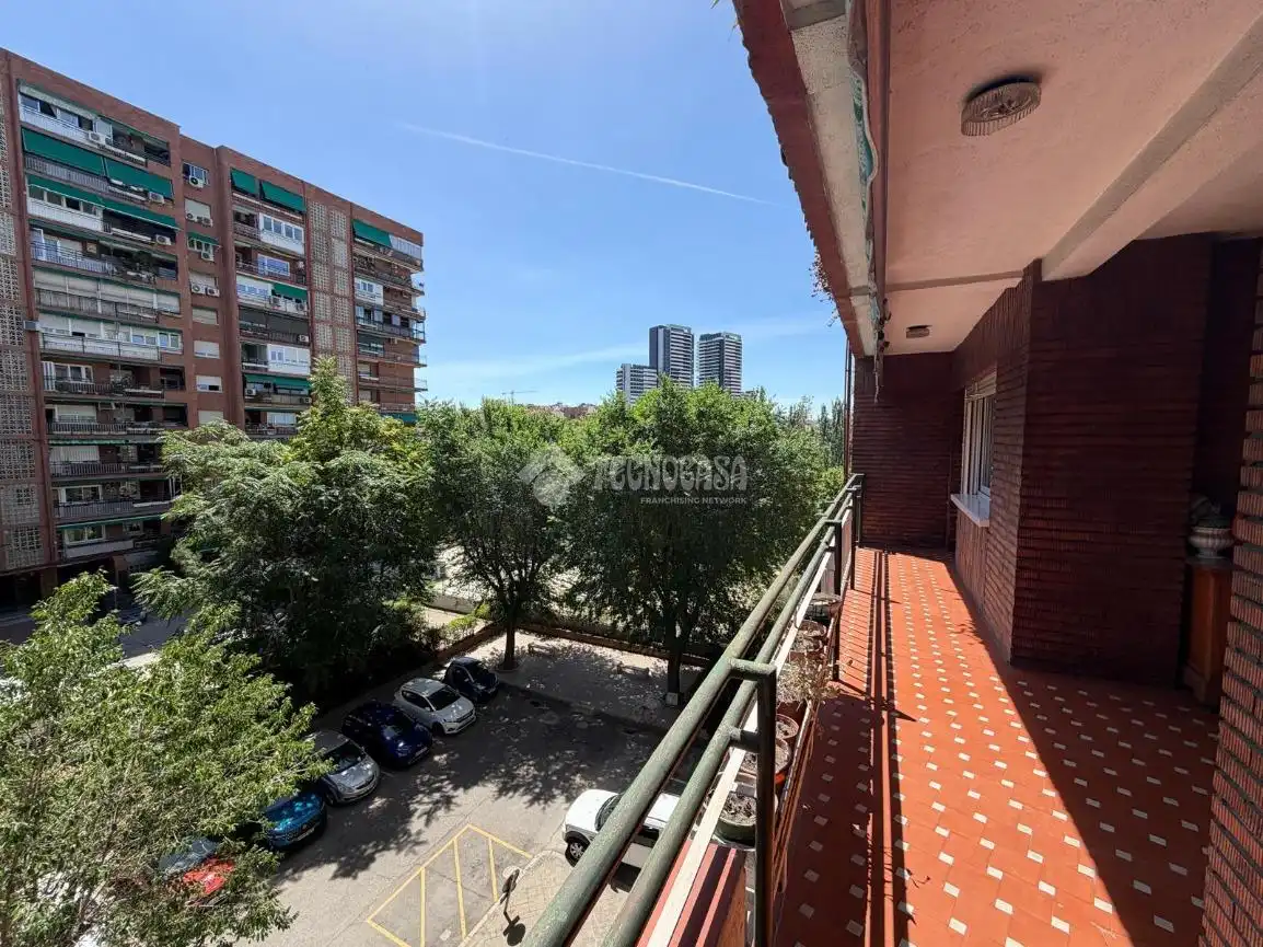Terraza de Piso en venta en Madrid con Aire acondicionado, Calefacción y Terraza
