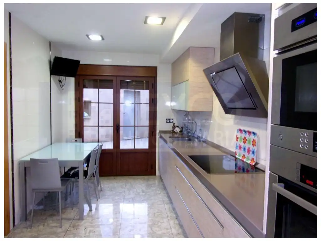 Casa amb terrassa en venda a Cervera del Río Alhama