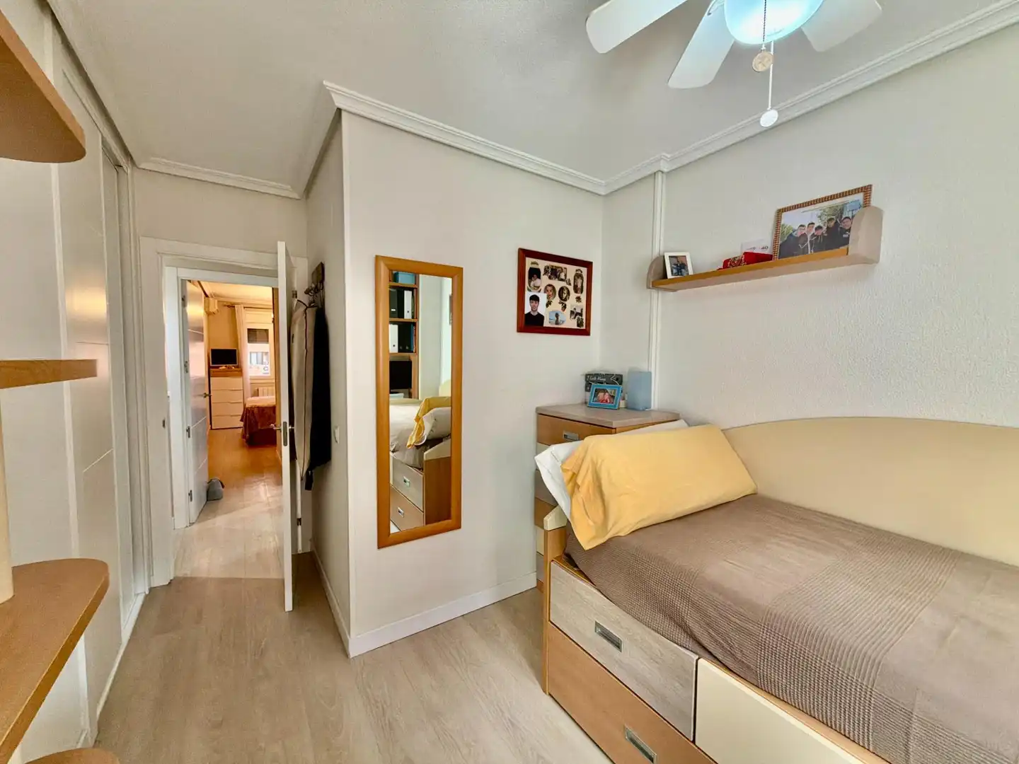 Bedroom of Flat for sale in Madrid  with Air Conditioner, Heating and Storage room