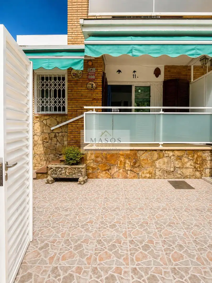 Terrasse von Erdgeschoss zum Verkauf in Calafell mit Parkett und Terrasse