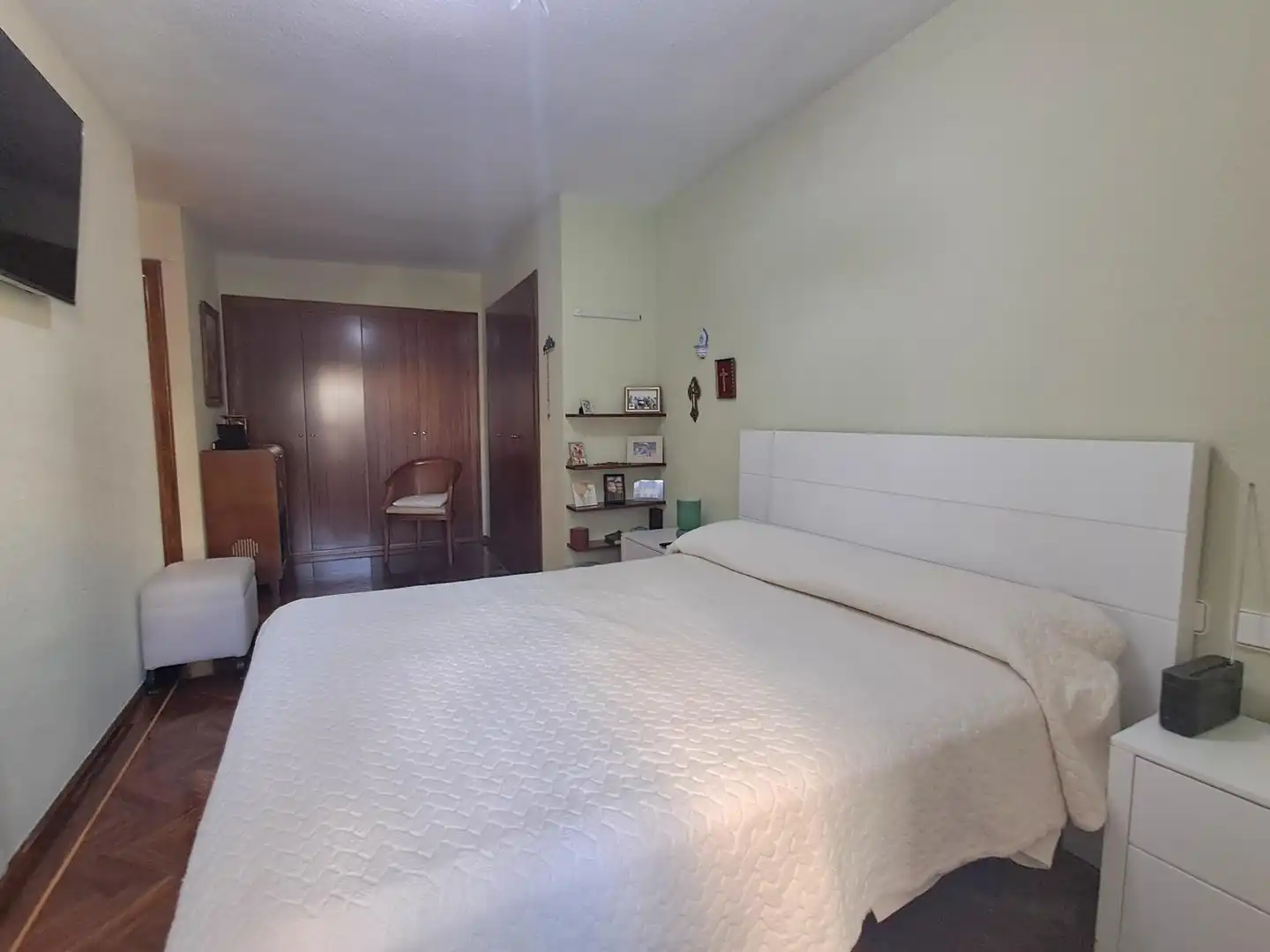 Bedroom of Flat for sale in Madrid  with Air Conditioner, Heating and Private garden