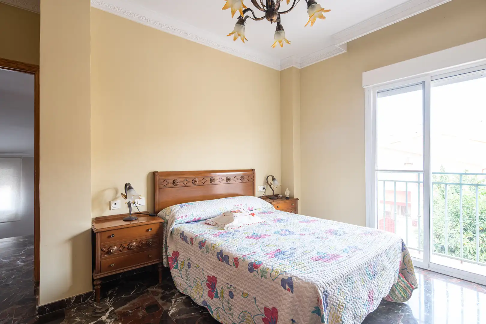 Dormitori de Casa adosada en venda en Huétor Vega amb Aire condicionat, Jardí privat i Terrassa