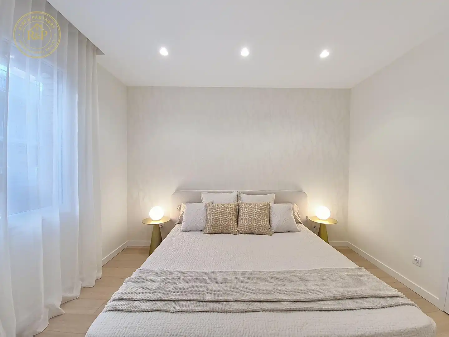 Bedroom of Flat for sale in Barcelona  with Heating, Storage room and Swimming Pool