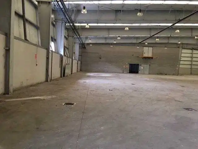 Nave industrial en venta en San Martín del Rey Aurelio