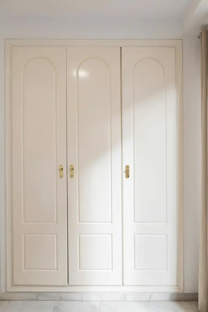 Bedroom of Flat for rent in Valencia  with Air Conditioner, Heating and Furnished