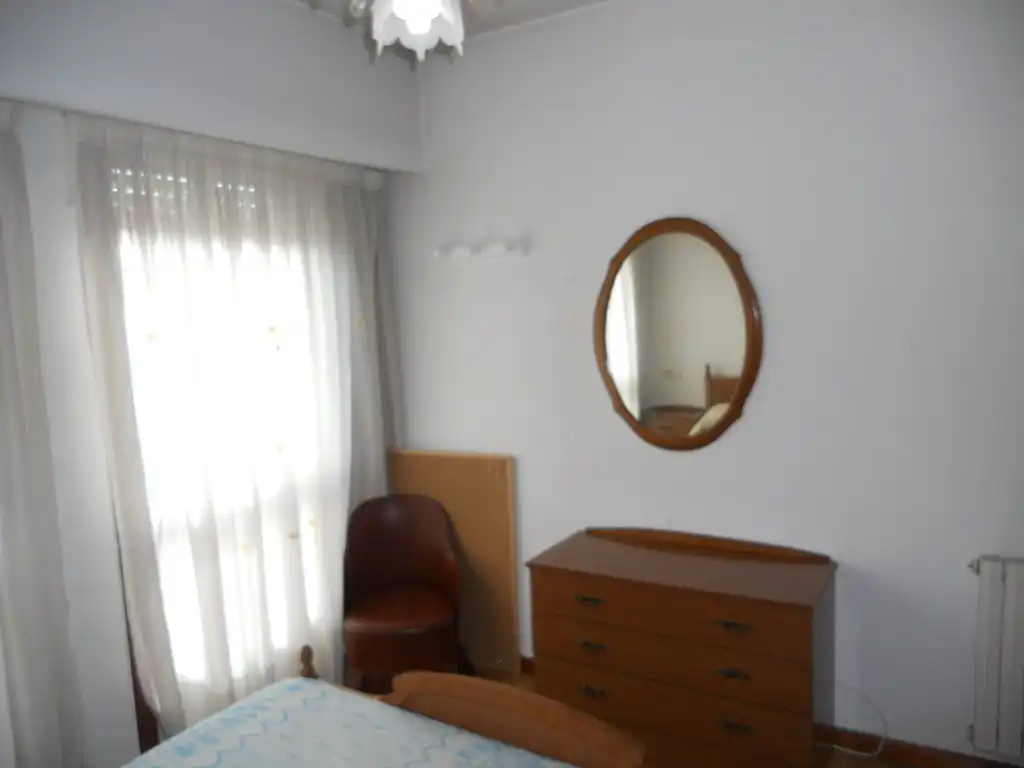 Habitación de Piso en venta en Ames con Calefacción, Trastero y Amueblado
