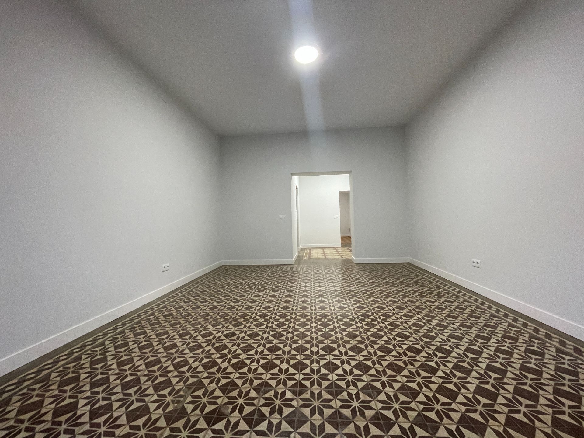 Premises to rent in Stuart, Centro