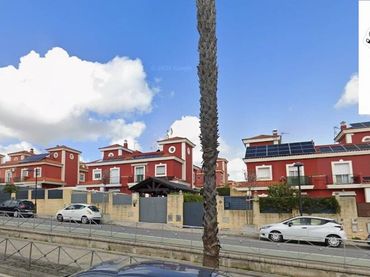 Casa con piscina en venta en Calle Las Marismas
