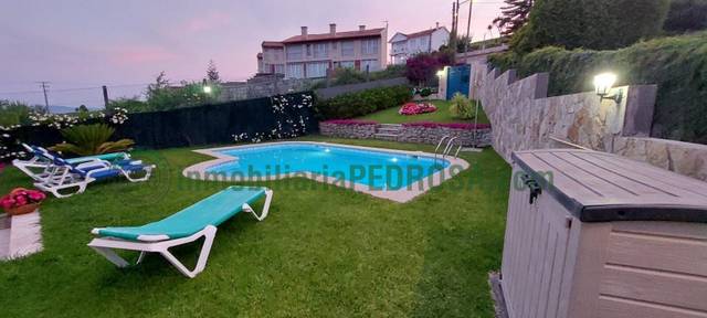 Casa-chalet en Venta en Poio