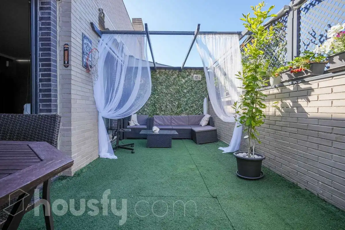 Terraza de Ático en venta en Madrid con Terraza, Trastero y Piscina comunitaria