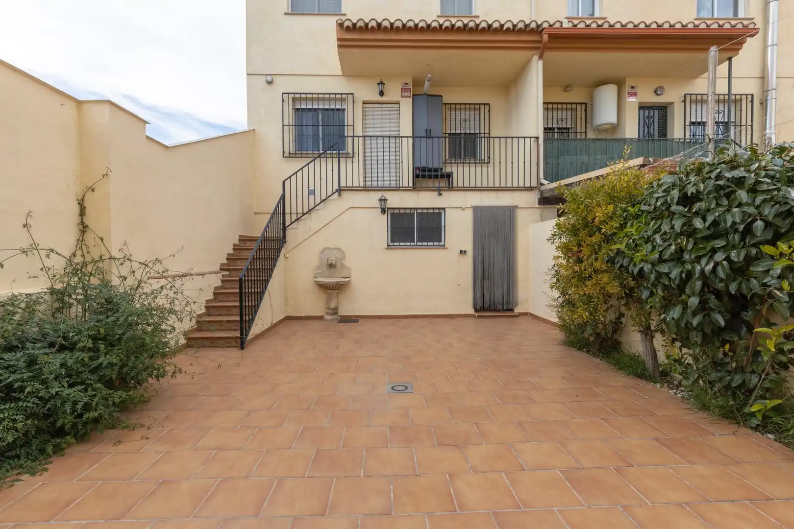 Jardín de Casa adosada en venta en Vegas del Genil con Aire acondicionado, Calefacción y Terraza