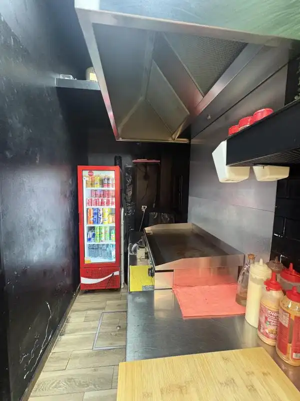 Cocina de Local en venta en Málaga con Calefacción