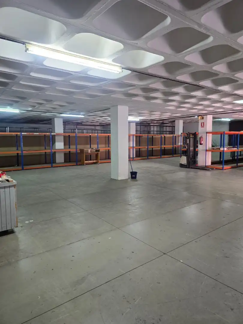 Nave industrial en alquiler en Centro, imagen 2